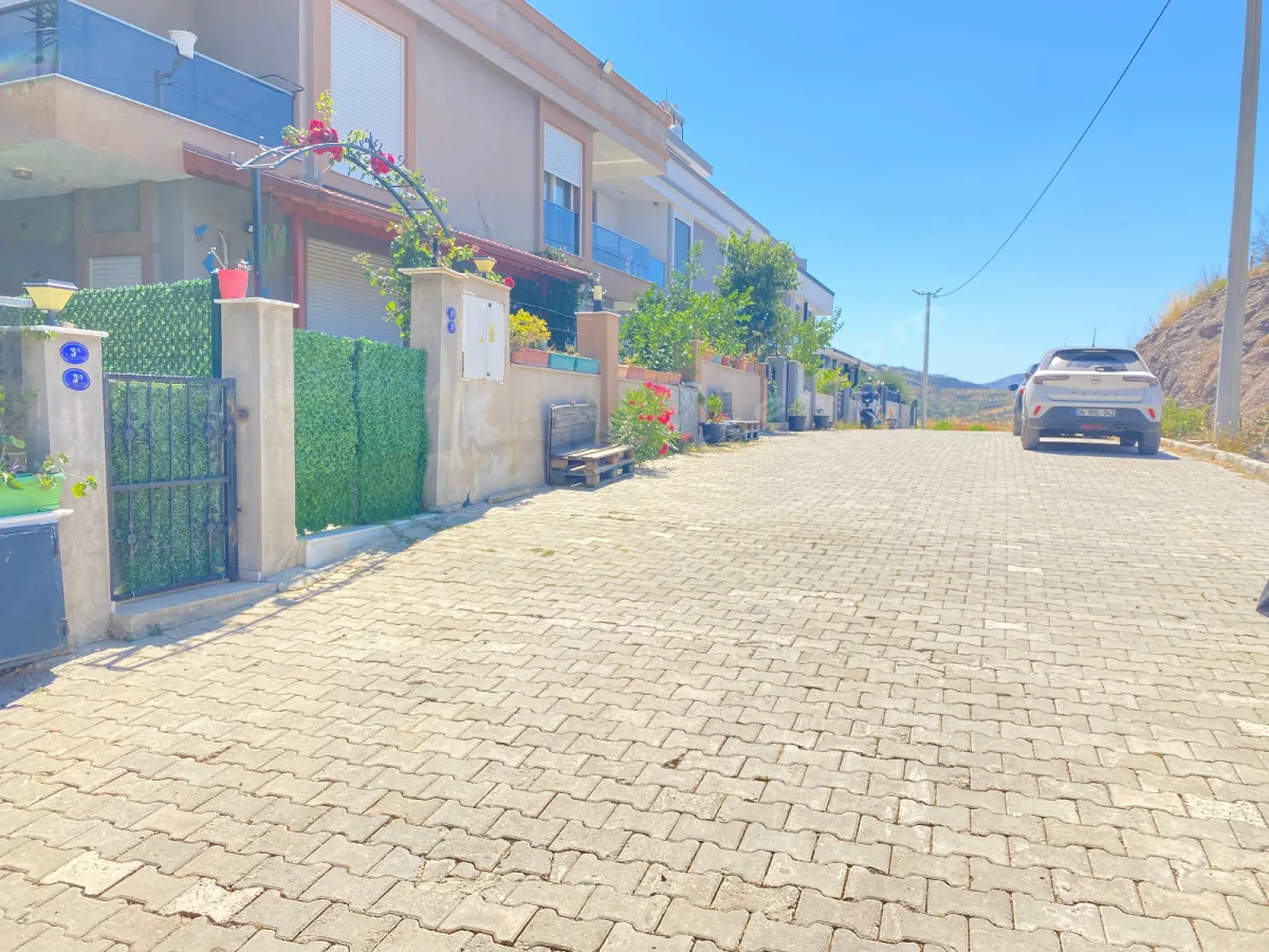 Seferihisar Payamlı'da, Isı Pompalı, Masrafsız Müstakil Köşe Satılık 3+1 Villa