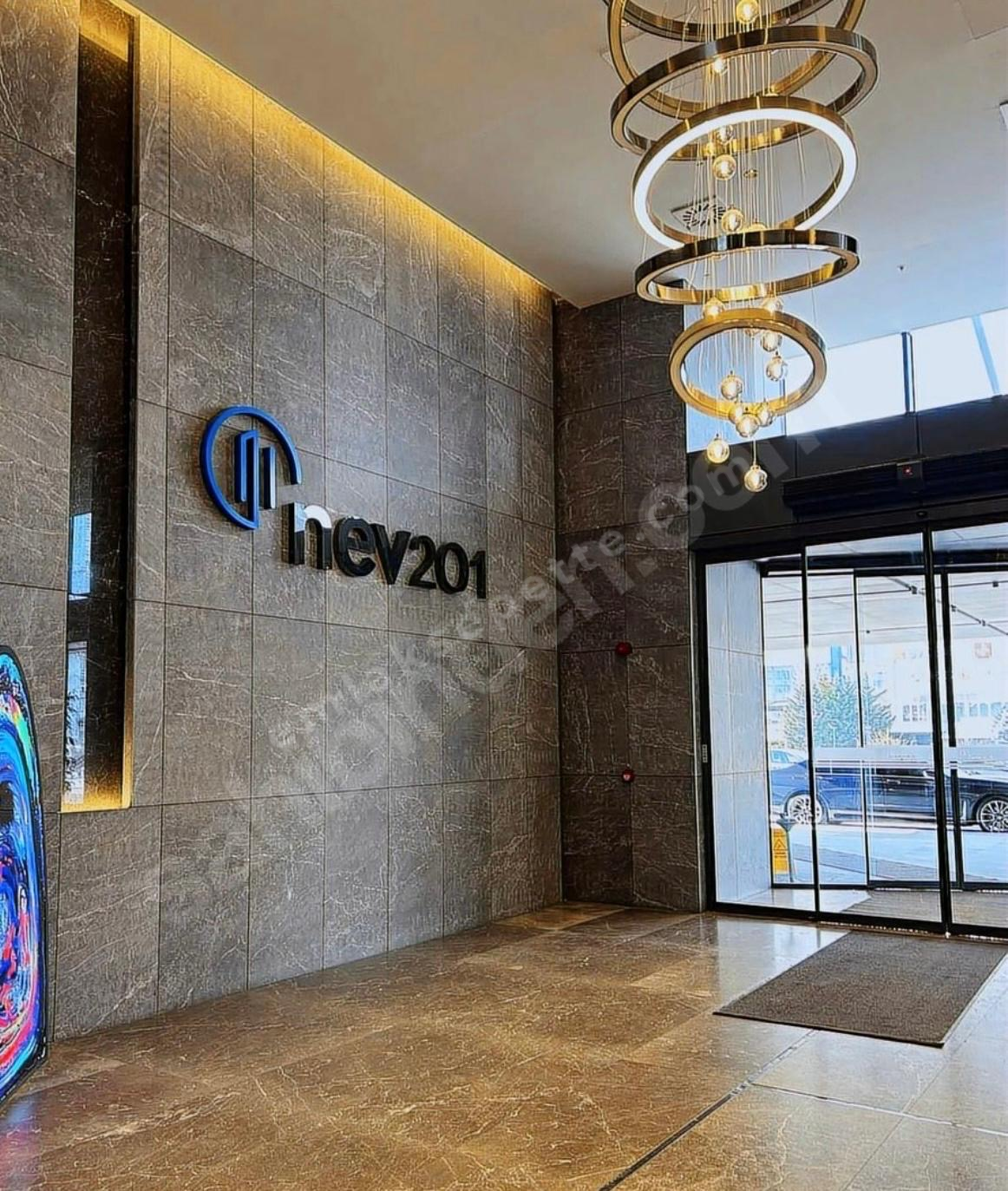 NEV 201 DE İÇİ YAPILI KİRALIK OFİS